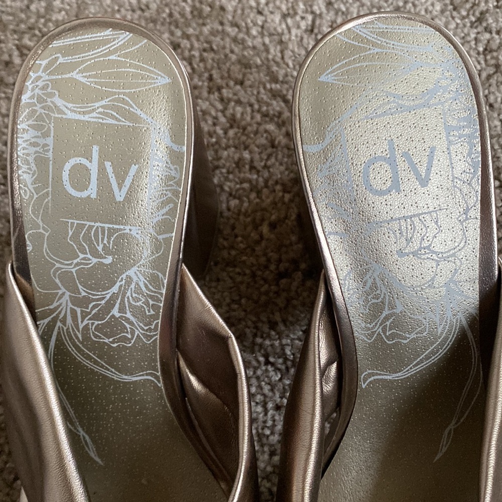 dv by Dolce Vita knotted rose gold mule heels - Picture 3 of 6